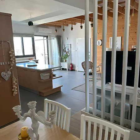 Apartamento Luxury Penthouse Trikomo